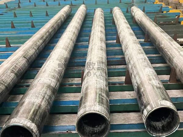 Extruded zirconium tube