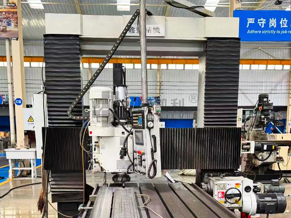 Longmen planer milling machine